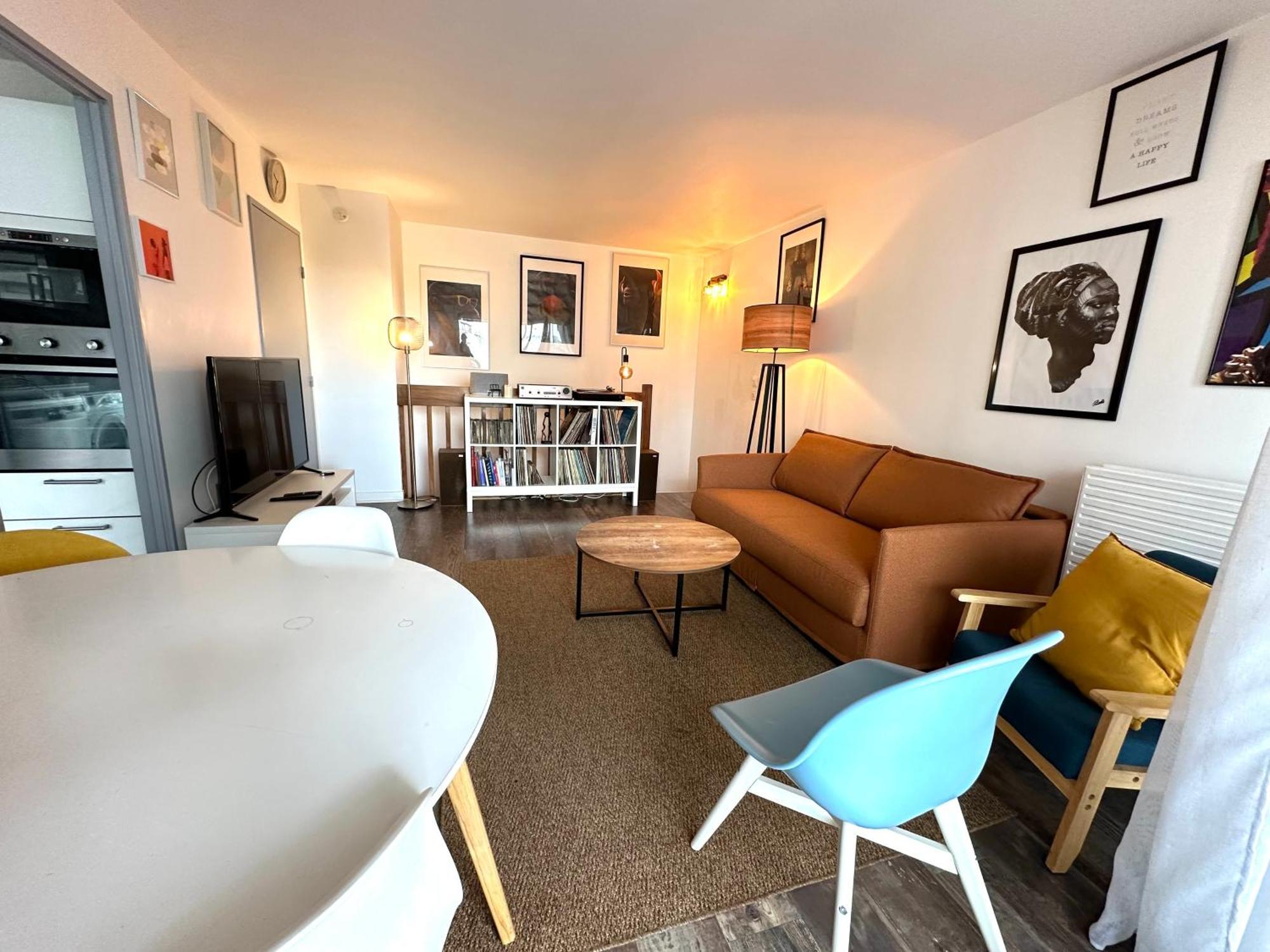 Cosy Duplex Avec Parking A Paris 19 By Immo Kit Bnb Экстерьер фото